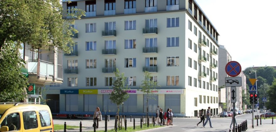Nadbudowa i rewitalizacja budynku mieszkalnego przy ul. Dobrej 53 w Warszawie