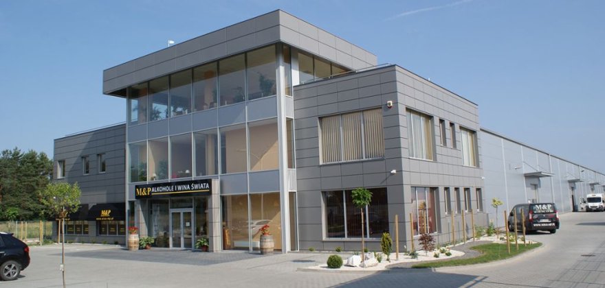 Warehouse and office building at 5 Piękna Street in Karpin, Dąbrówka district